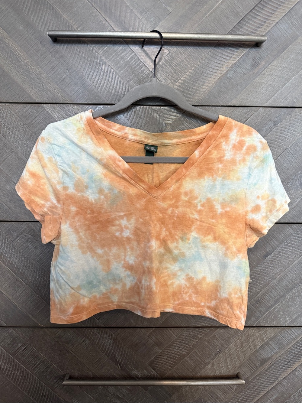 wild fable Orange and Light Blue Tie-Dye V-Neck Cropped Tee